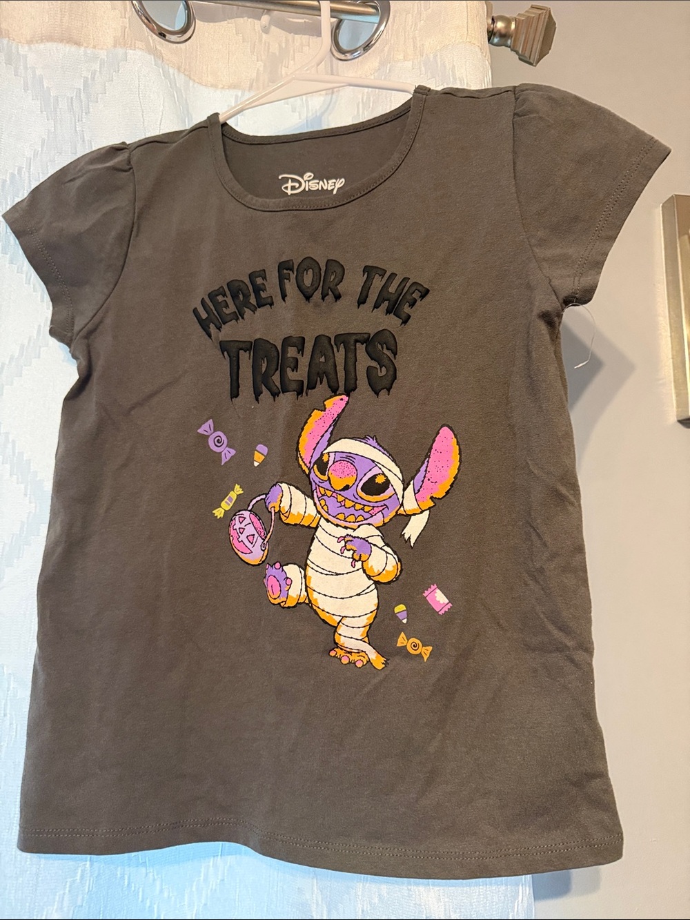 Disney Black Halloween Stitch "Here for the Treats" Tee girls 10/12
